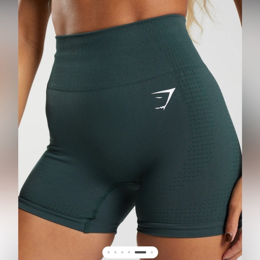 Gymshark Vital Seamless 2.0 Shorts
Size Medium Woodland Green Marl